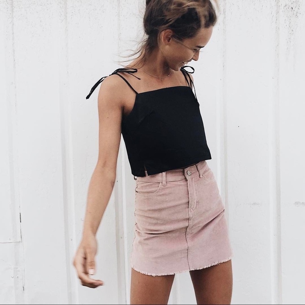 Brandy Melville Skirt BARELY EVER WORN